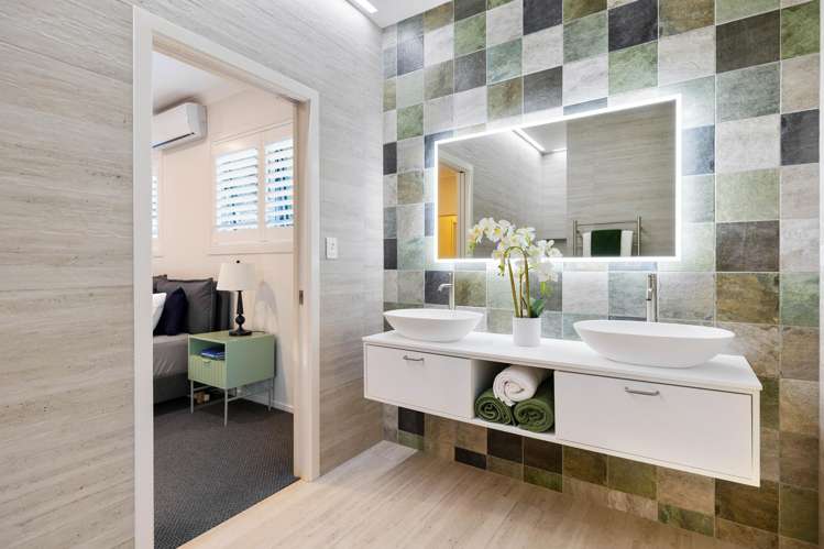 6 Andre Rise Stanmore Bay_18