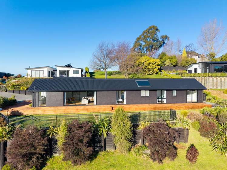 19 Golf View Close Fairhall_33