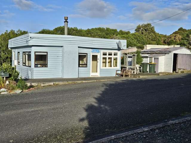Family Ties - classic kiwiana