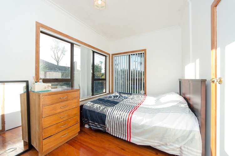 11 Kelsey Crescent Hillsborough_16