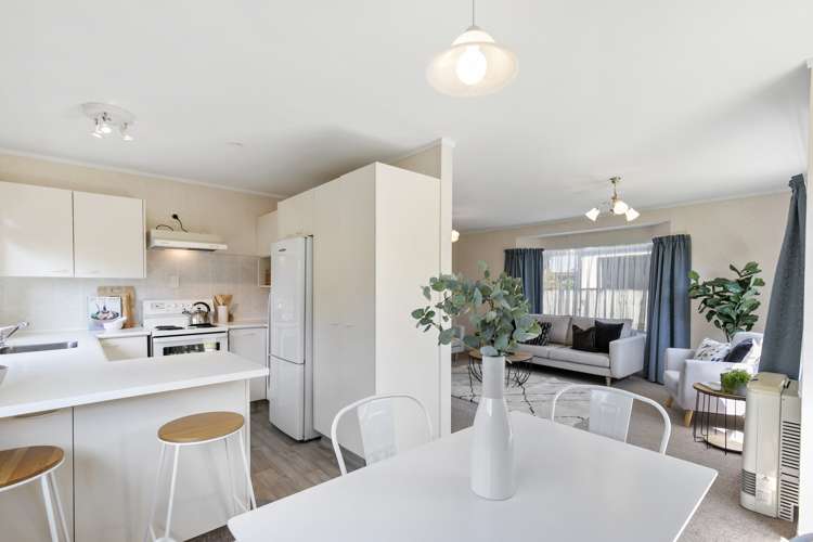 2/9 Atiawa Street Petone_5