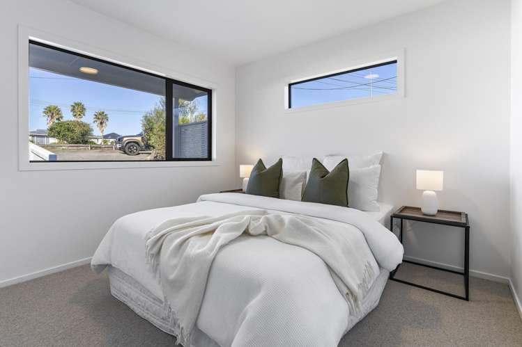 583 East Coast Road Browns Bay_14