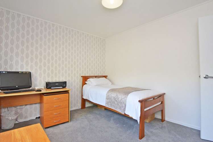 14 Wairata Place Te Atatu South_9