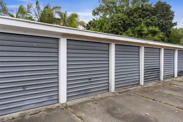 2/34 Lake Pupuke Drive Takapuna_16