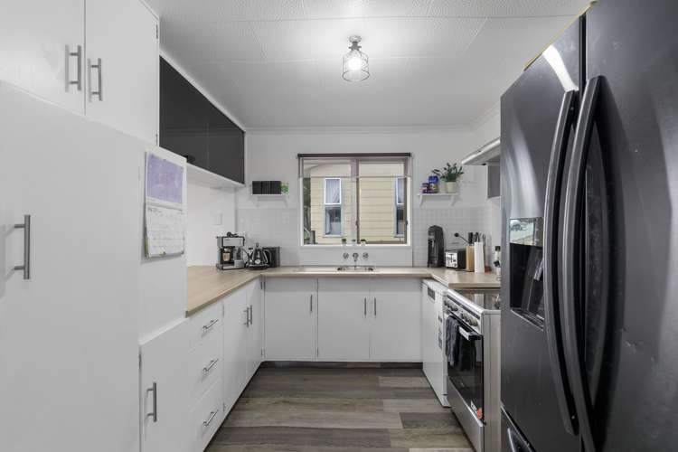 110 Holborn Drive Stokes Valley_10