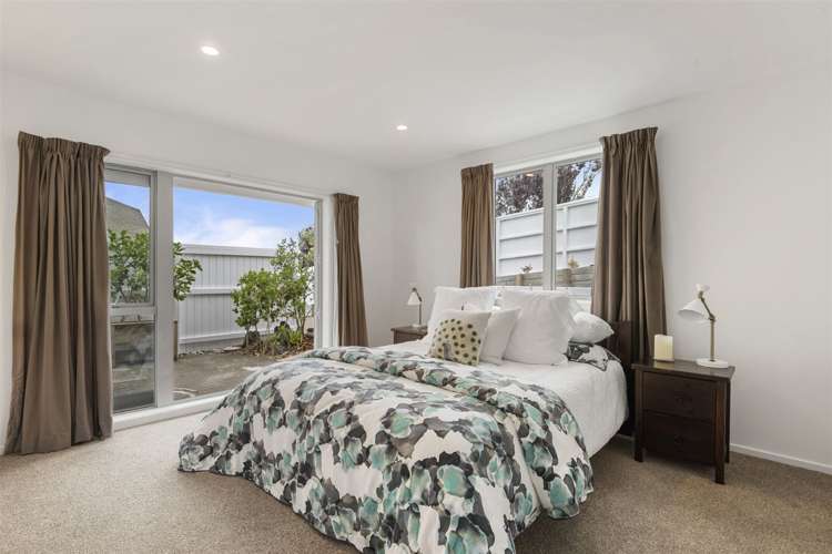 2/14 Bournemouth Terrace Murrays Bay_13