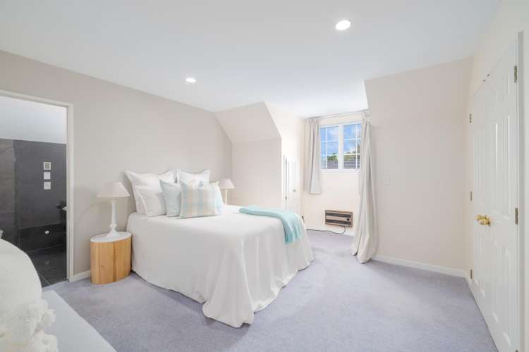 88 Lake Terrace Road Burwood_9