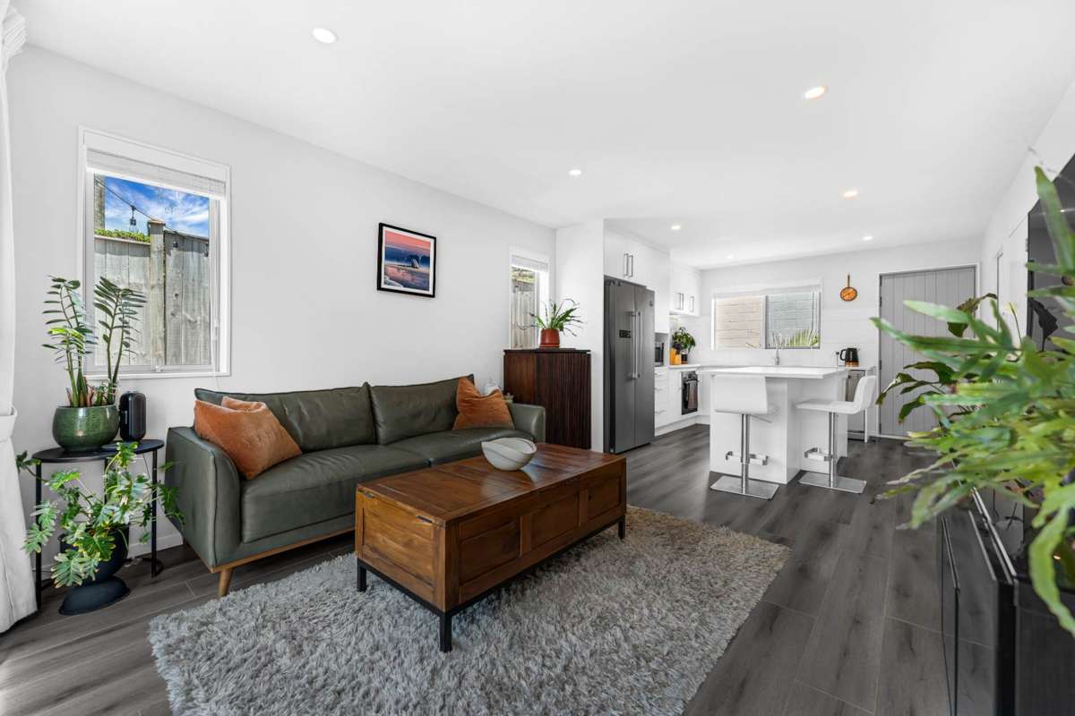 7/5 Woolfield Road_2