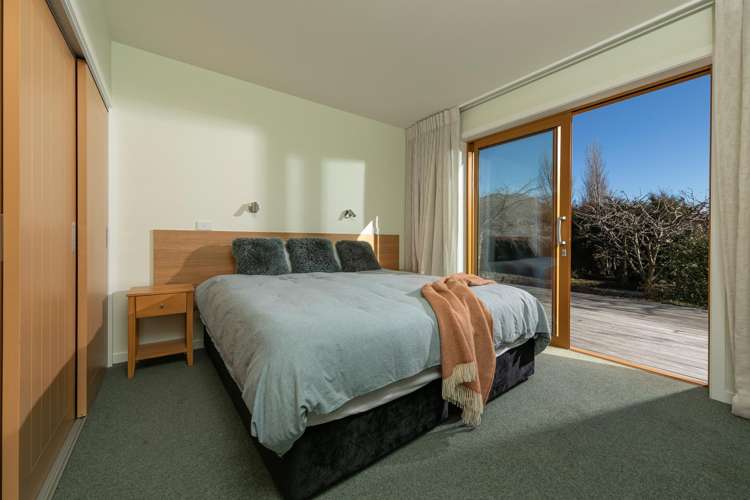 337 Beacon Point Road Wanaka_12