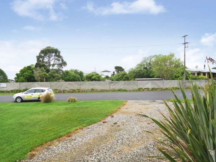 12 Miro Street Kaka Point_5