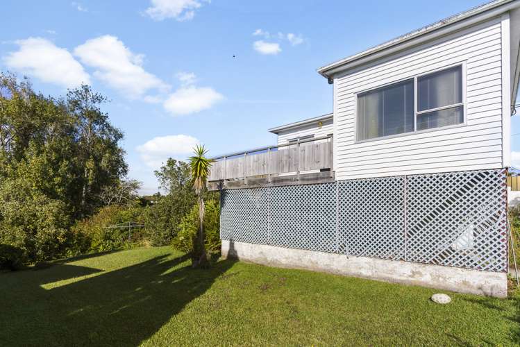 107 Third View Avenue Beachlands_22