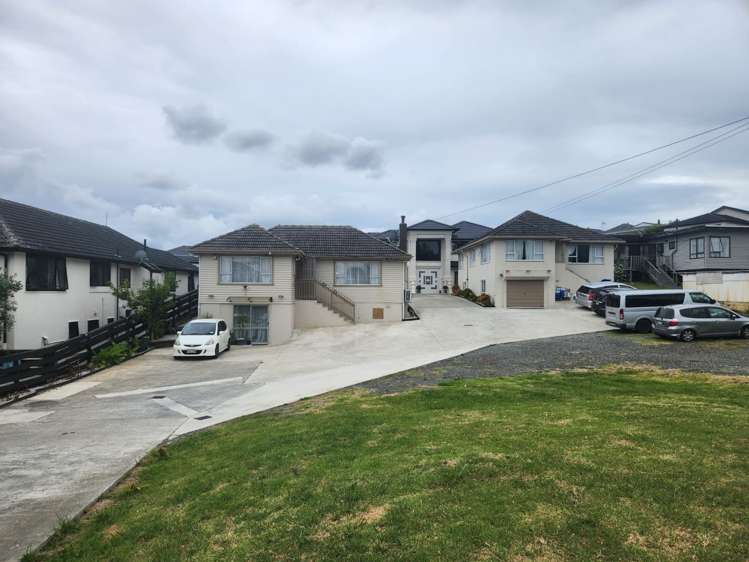 708 Richardson Road Mount Roskill_1