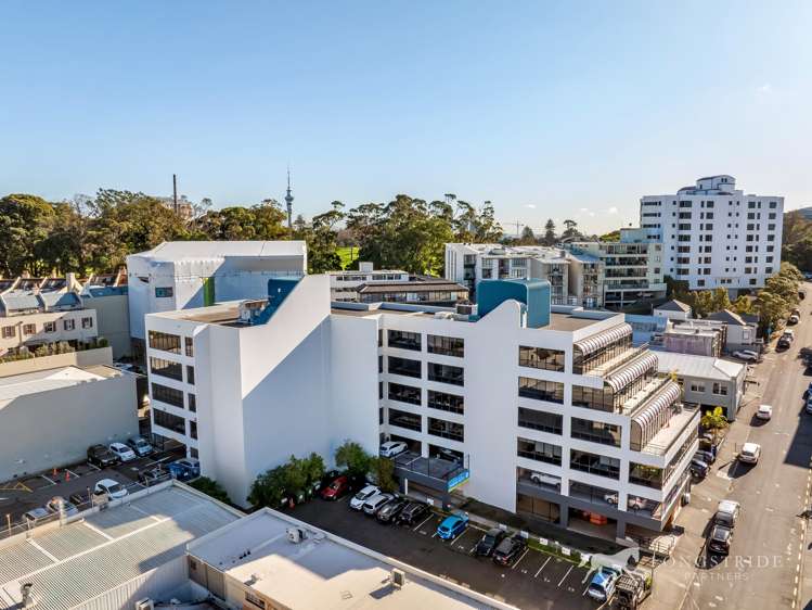 5/100 Carlton Gore Road Newmarket_7