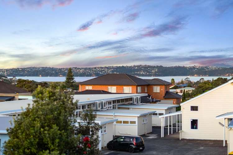 4/110 Royal Road Massey_6