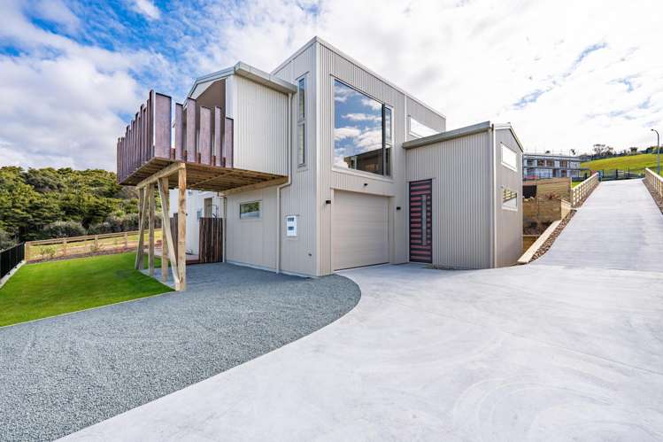 5 Blue Moon Rise Langs Beach_20