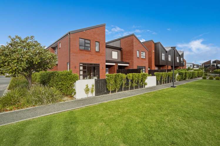 2 Whakatere Lane Hobsonville_2