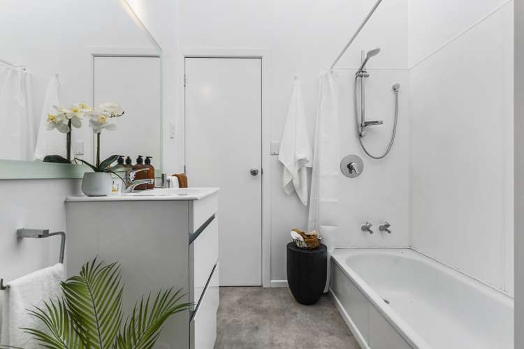 3/7 Lydia Avenue Northcote_9