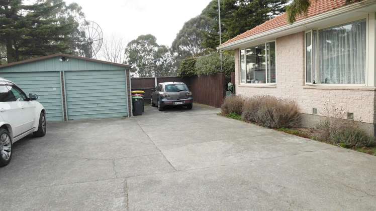 50 Kathleen Crescent Hornby_17