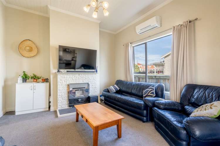 12 Avenal Street Avenal_3