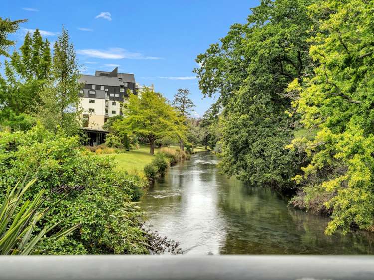 33 Hewitts Road Merivale_30