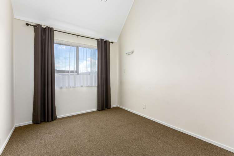 8 Dominica Crescent Grenada Village_13