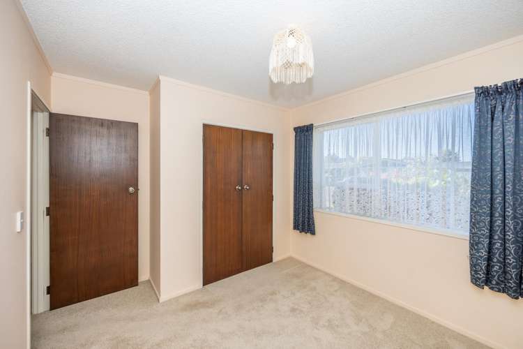 3 Sandringham Road Enderley_11