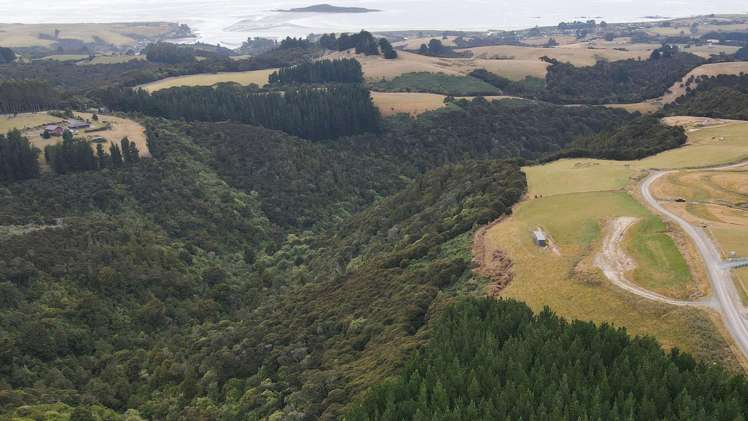99 Kahu Ridge Road Taieri Mouth_10