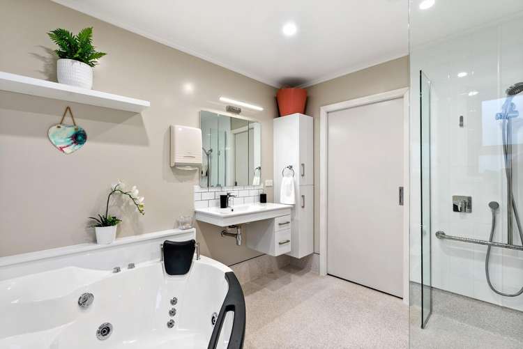 72 Moeraki Road Maoribank_14