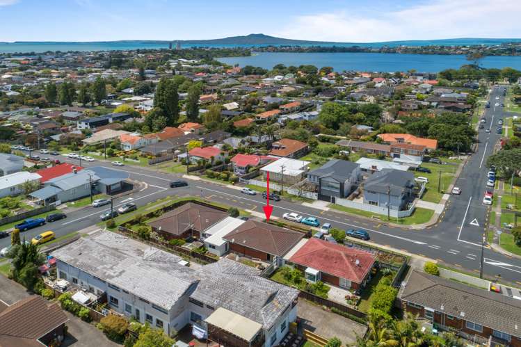 2/2 Quebec Road Milford_12