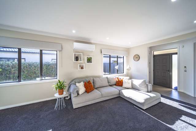 5 Portland Place Poraiti_2