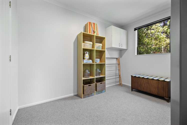 15 Laval Heights Britannia Heights_8