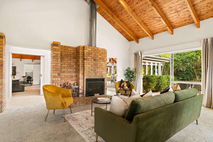 18 Burgundy Park Avenue Henderson_13