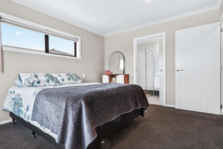 13 Maison Way Rangatira Park_12