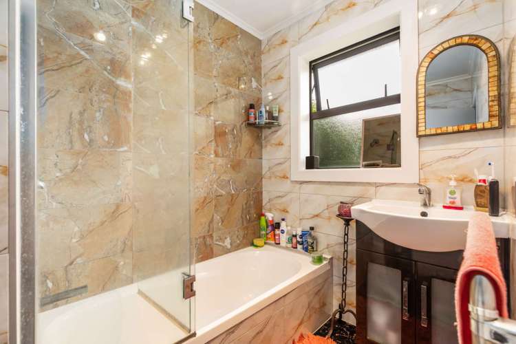 3/10 Mahon Place Papatoetoe_12