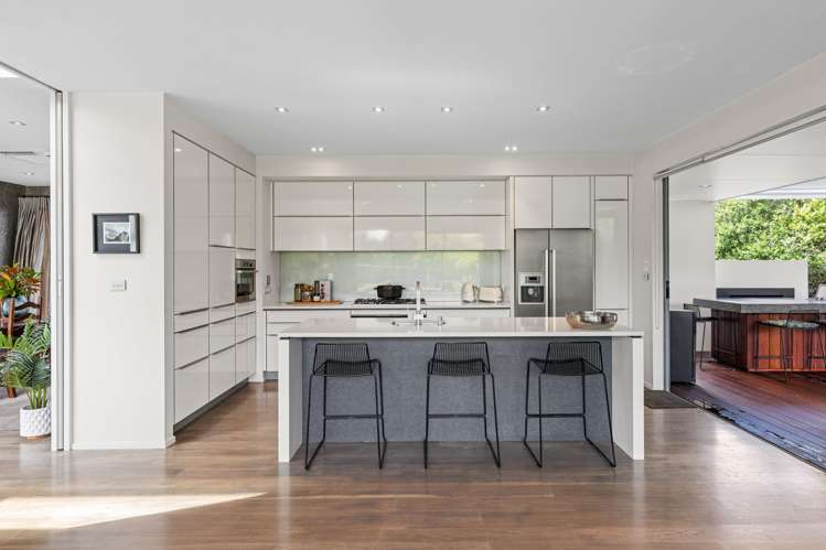 33 and 35 Glen Oaks Drive Northwood_12