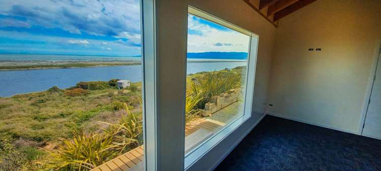 41 Bluecliffs Beach Road Tuatapere_12