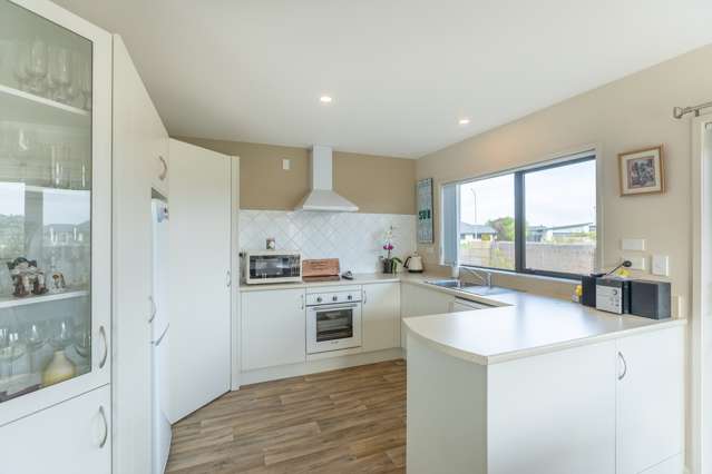 50/3 Georgia Grove Paraparaumu_4
