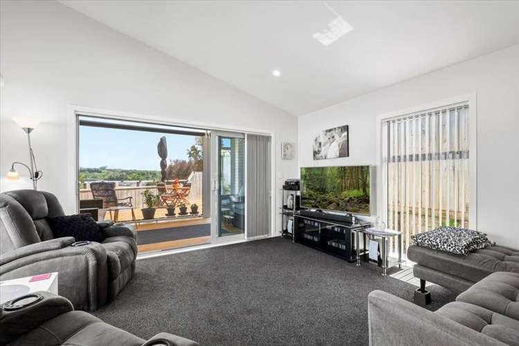 25 Hastings Road 11554_4