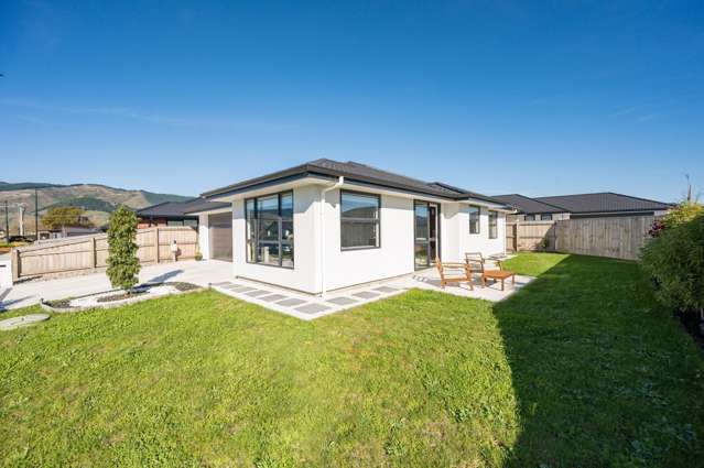 Modern Comfort in the Heart of Berryfields
