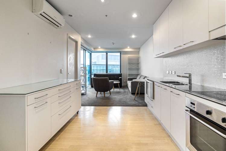 1007/30 Beach Road Auckland Central_9