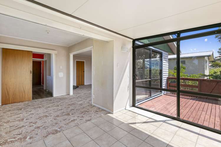 26 Waiwera Crescent Maupuia_5