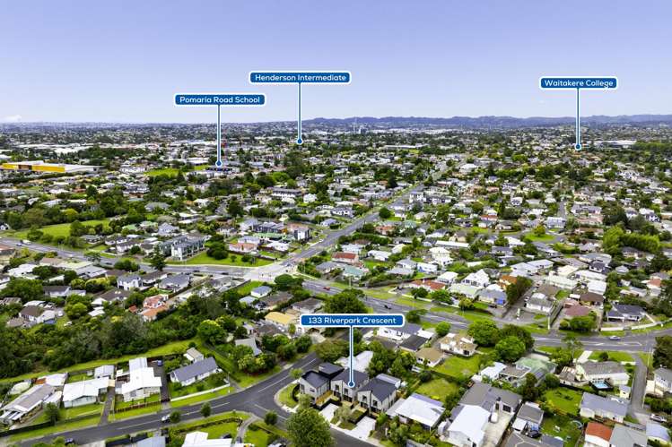133 Riverpark Crescent Henderson_19