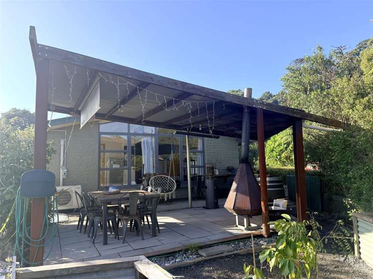 7 Redwood Place Karoro_17