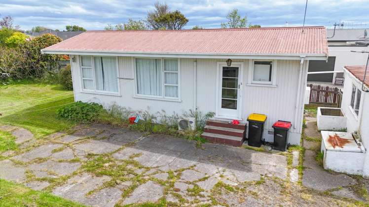 A/593 Tweed Street_0