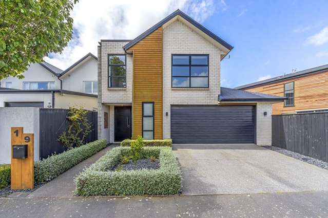 Yaldhurst Beauty - Spacious 4 Bedrooms in Delamain Estate