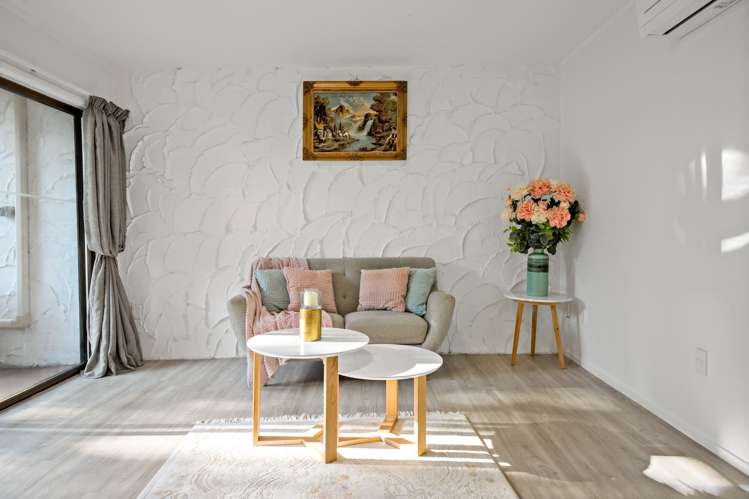 3/550 Glenfield Road_5