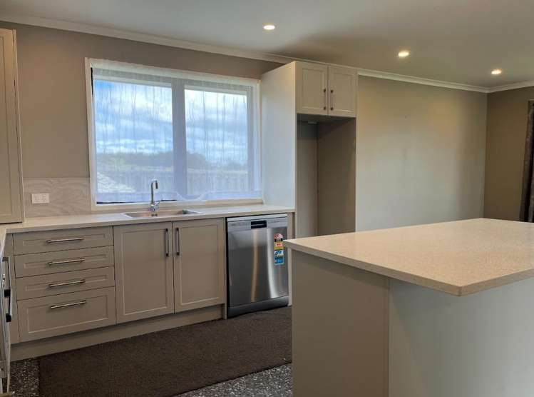 12 Sea dune place Ruakaka_8