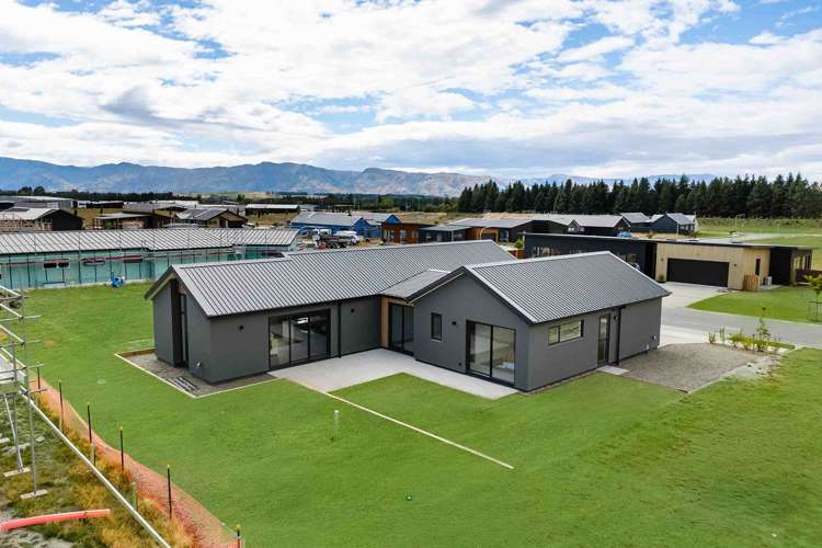 7 Buttercup Street Wanaka_33