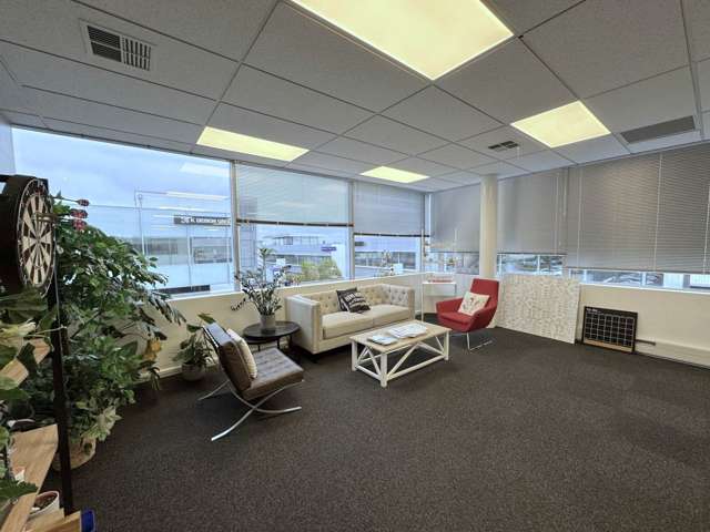 Unit G3/4 Orbit Drive Rosedale_2