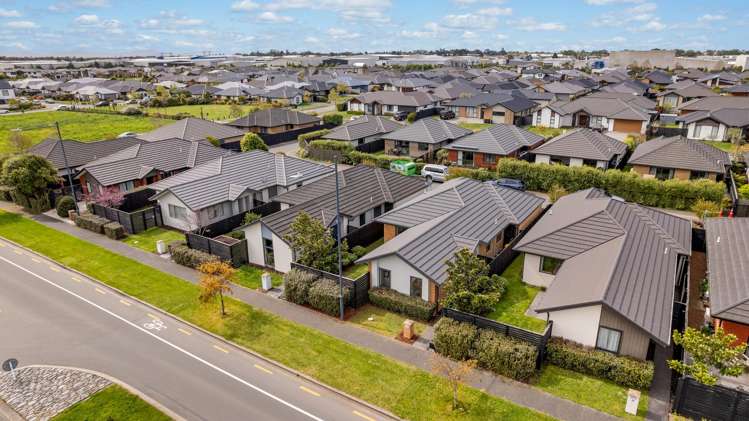 46 Skyhawk Road Wigram_19